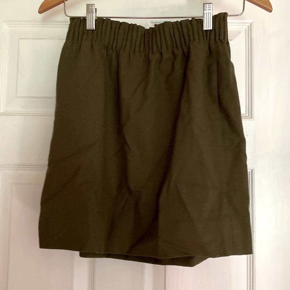 Olive green JCREW skirt! Size 2!